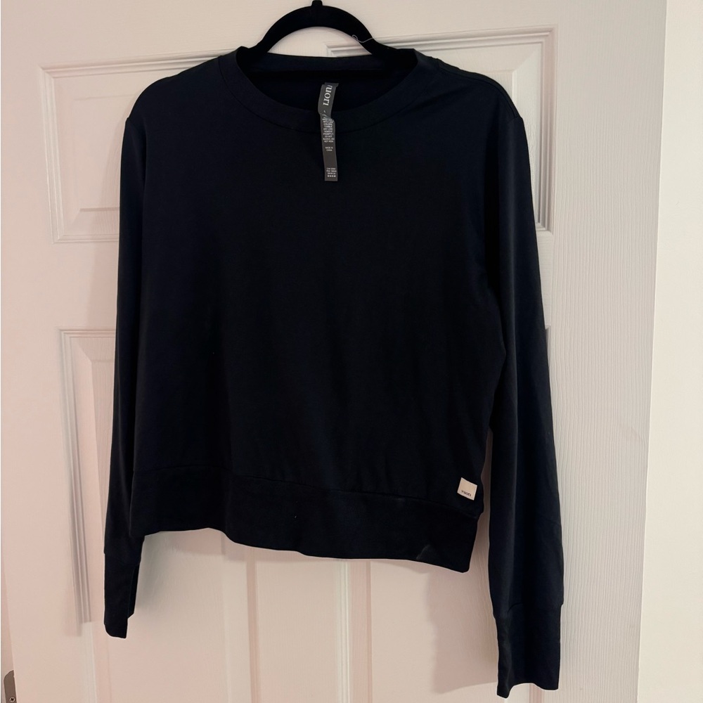 Vuori Black Crewneck Women's Sweater